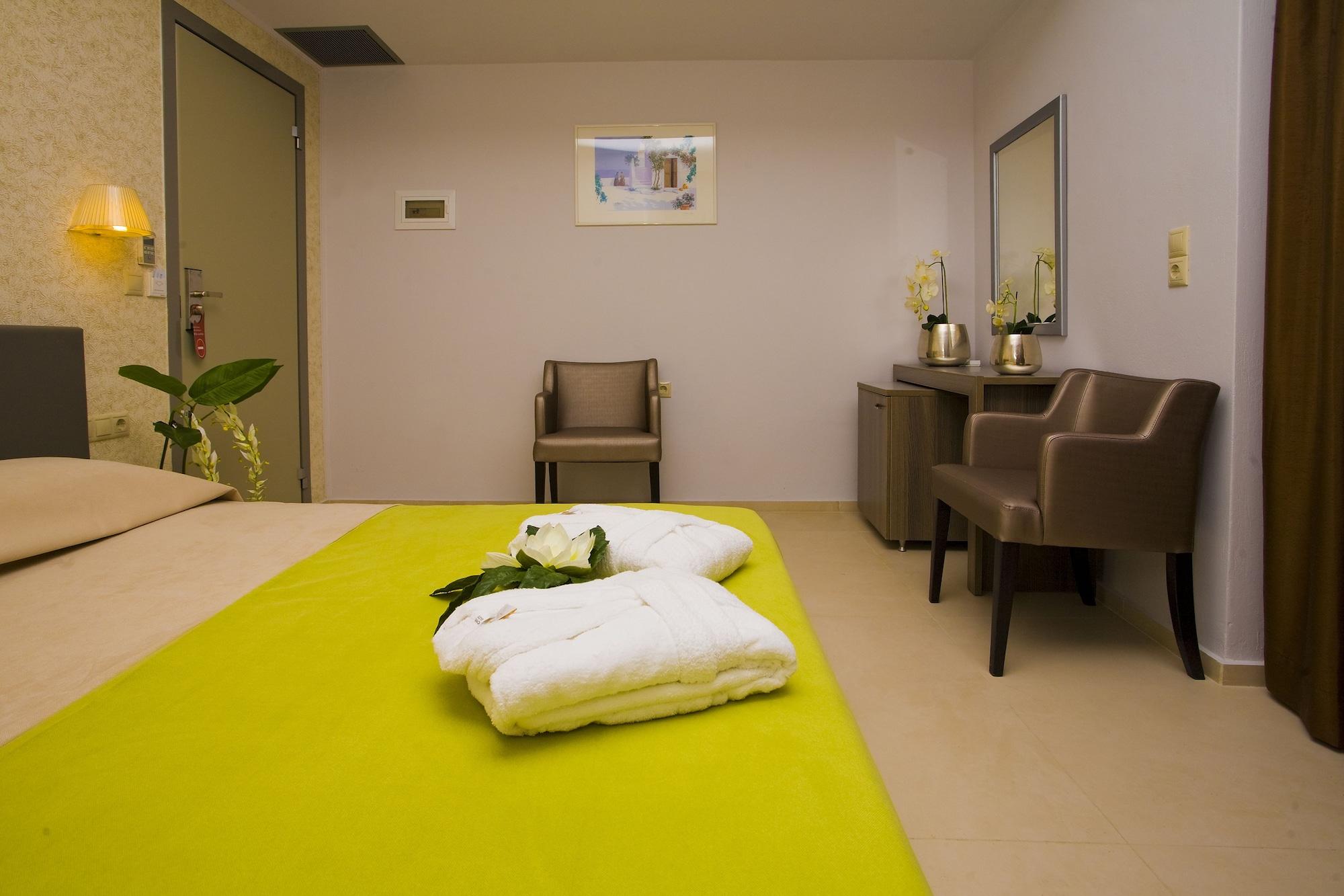Astron Hotel Ierapetra  Ngoại thất bức ảnh